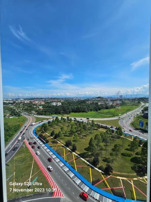 3 Bedrooms Vivavibes At Ostia Bangi Next Bangi Toll * Bandar Baru Bangi