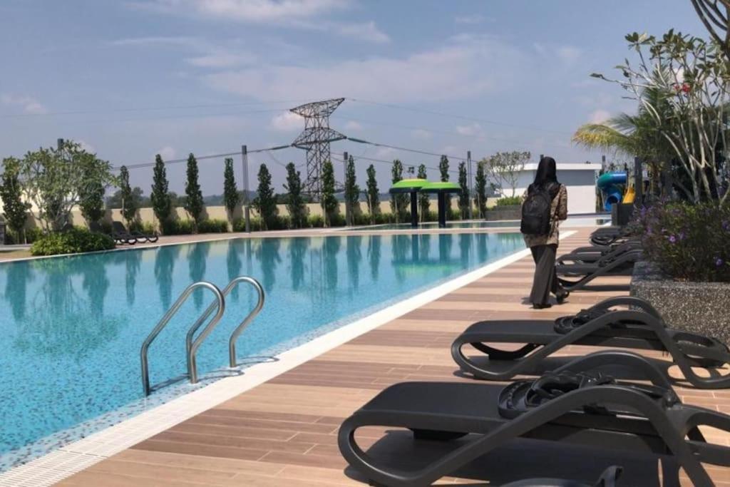 Apartment 3 Bedrooms Vivavibes At Ostia Bangi Next Bangi Toll