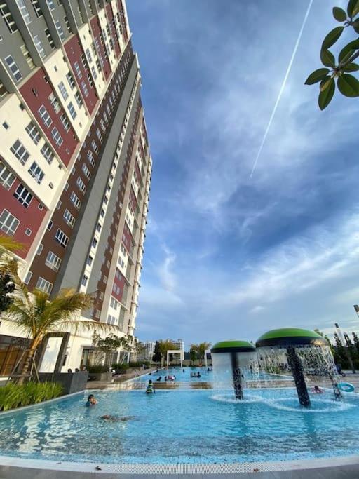 Apartment 3 Bedrooms Vivavibes At Ostia Bangi Next Bangi Toll *