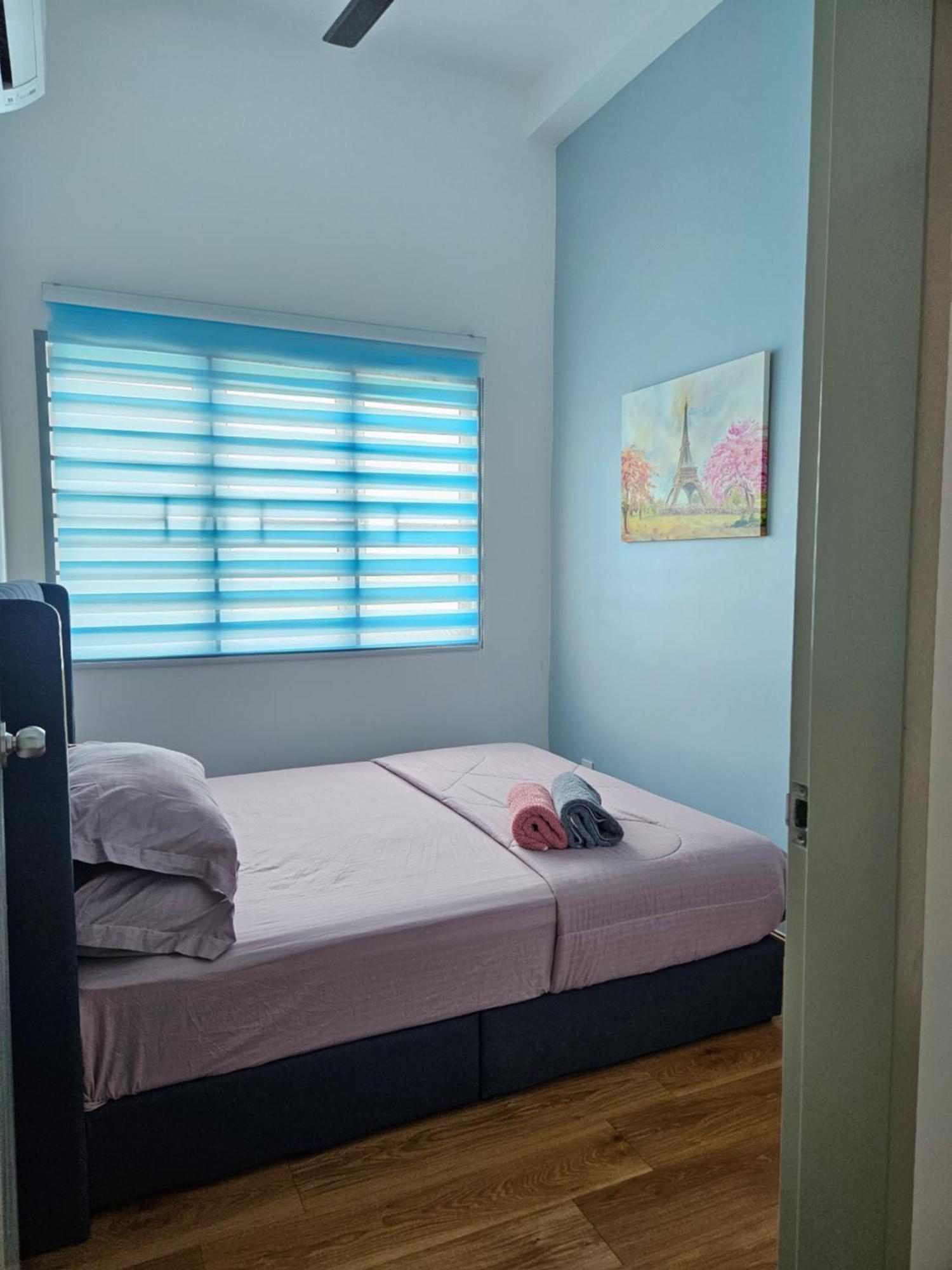 3 Bedrooms Vivavibes At Ostia Bangi Next Bangi Toll *