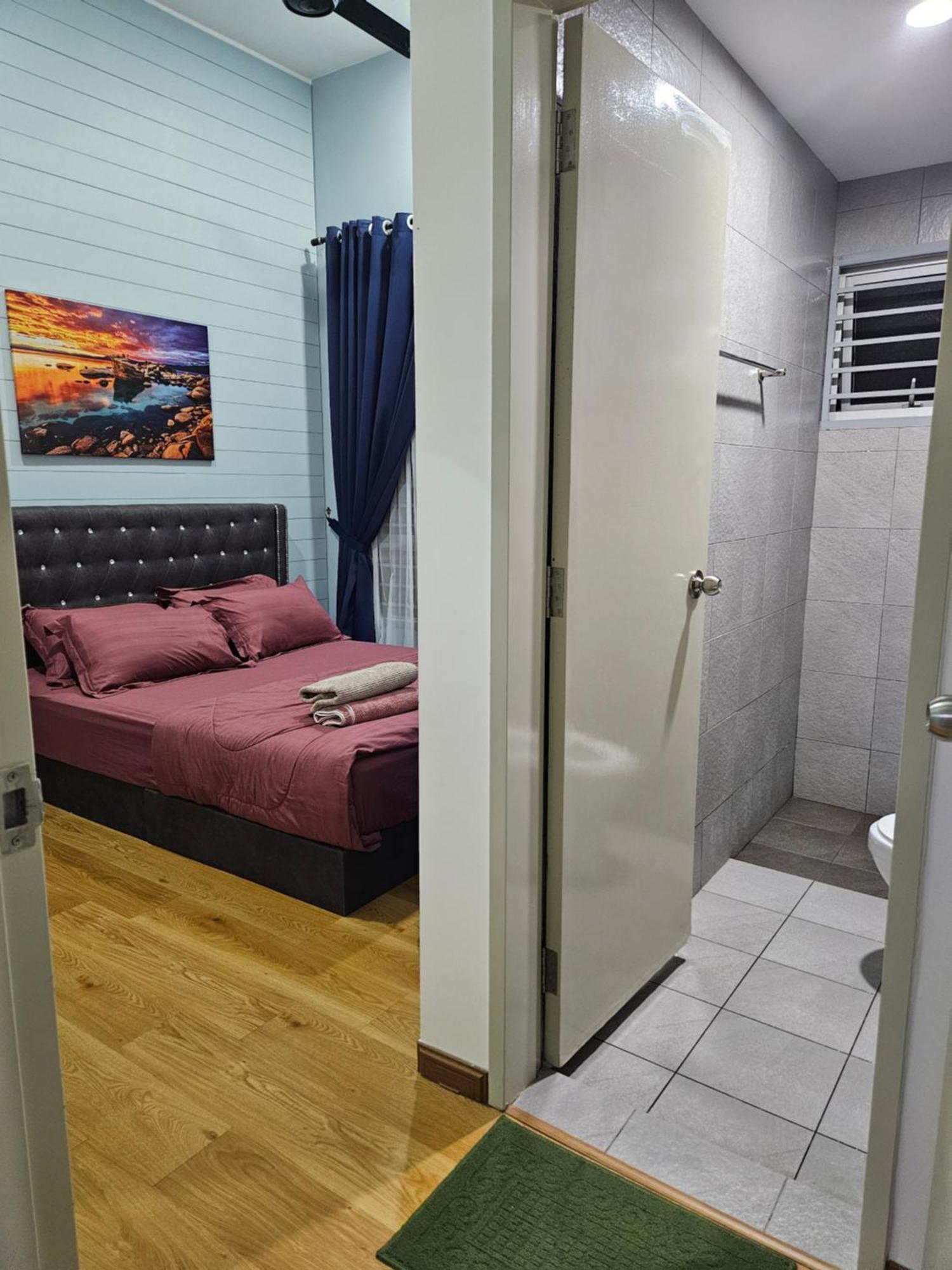 3 Bedrooms Vivavibes At Ostia Bangi Next Bangi Toll Apartment
